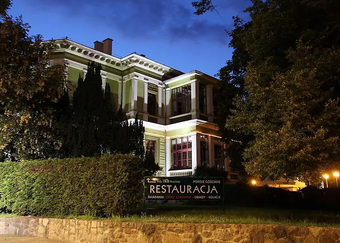 לינה וארוחת בוקר West Ende שצ'צ'ין